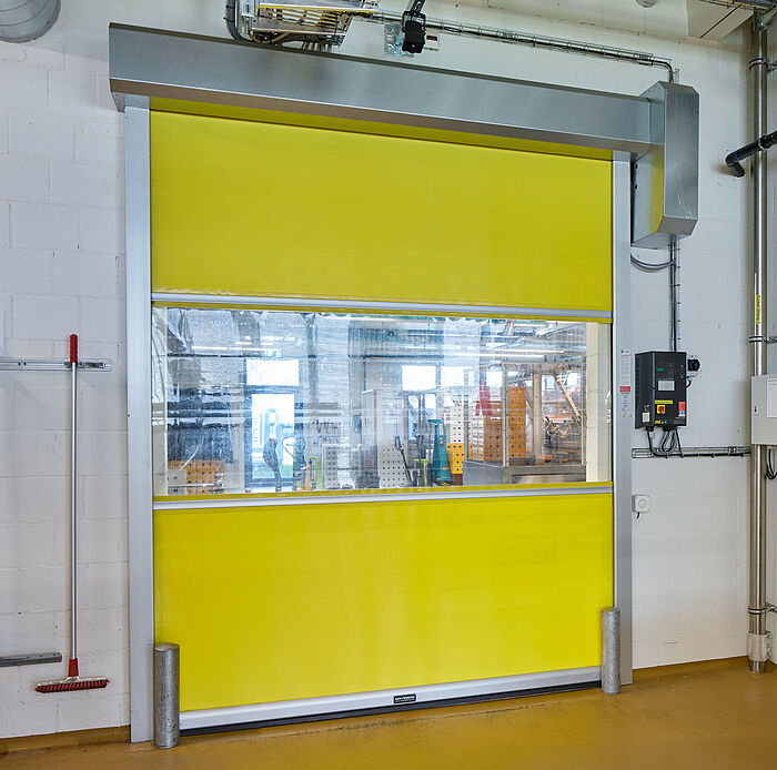 Das Schnelllauftor mit PVC Behang von Wolfisberg Tor-Technik.